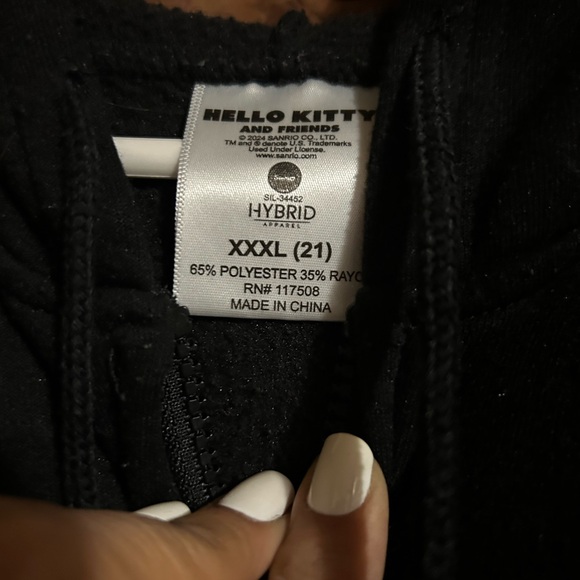 Hello Kitty Black Apparel - Picture 4 of 4